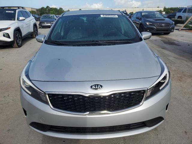 Photo 5 from auction – 2017 KIA FORTE LX with VIN 3KPFK4A75HE034252