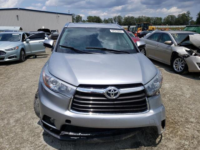 Photo 5 from auction – 2016 TOYOTA HIGHLANDER with VIN 5TDJKRFH9GS243703