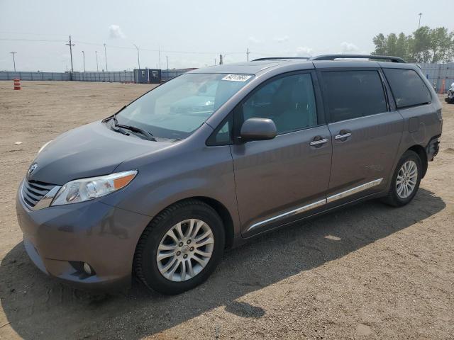TOYOTA SIENNA XLE 2017 with VIN 5TDYZ3DC7HS773961 - Photo from auction