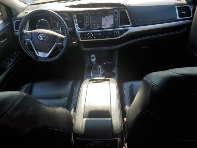 Photo 8 from auction – 2017 TOYOTA HIGHLANDER with VIN 5TDJZRFH6HS377730