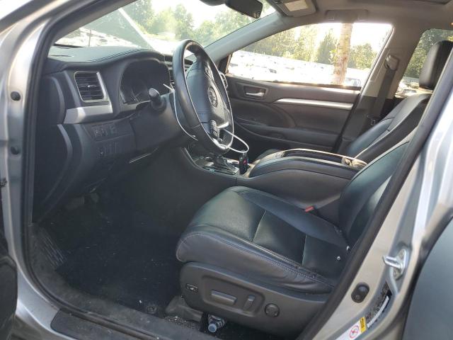 Photo 7 from auction – 2019 TOYOTA HIGHLANDER with VIN 5TDJZRFH2KS620442
