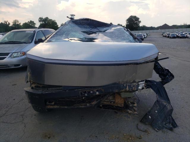 Photo 5 from auction – 2024 TESLA CYBERTRUCK with VIN 7G2CEHED0RA013090