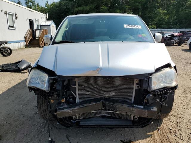 Photo 5 from auction – 2011 CHRYSLER TOWN & COU with VIN 2A4RR5DG8BR605338