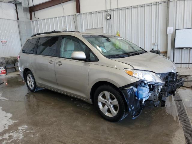 Photo 4 from auction – 2015 TOYOTA SIENNA LE with VIN 5TDKK3DC8FS528531