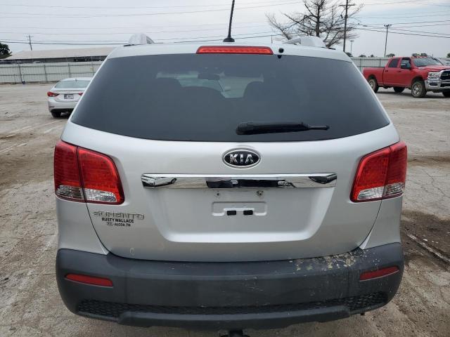 Photo 6 from auction – 2013 KIA SORENTO LX with VIN 5XYKTDA22DG348700