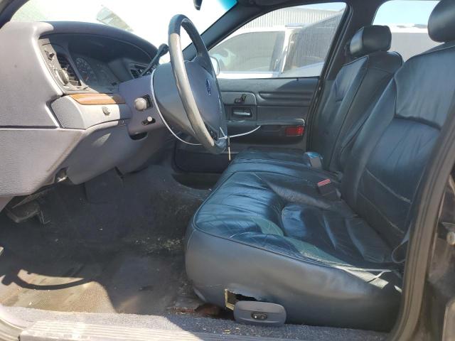 Photo 7 from auction – 2001 FORD CROWN VICT with VIN 2FAFP74W61X143668