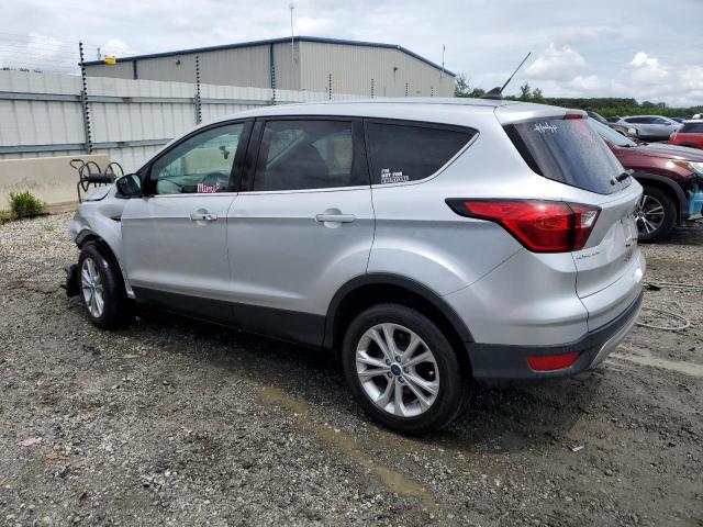 Photo 2 from auction – 2019 FORD ESCAPE SE with VIN 1FMCU9GD5KUB01637