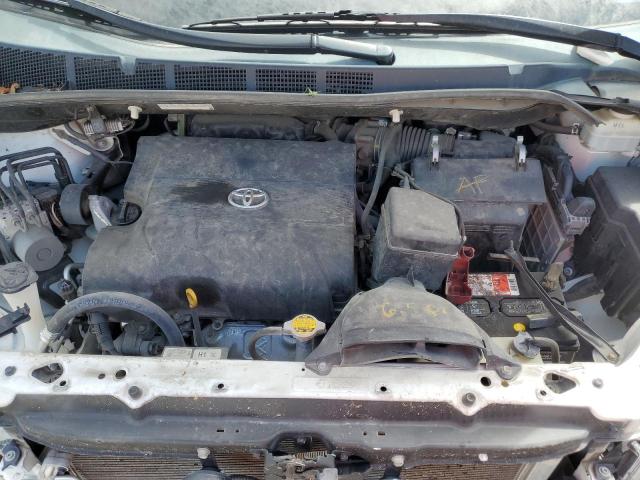 Photo 12 from auction – 2012 TOYOTA SIENNA XLE with VIN 5TDYK3DC1CS247743