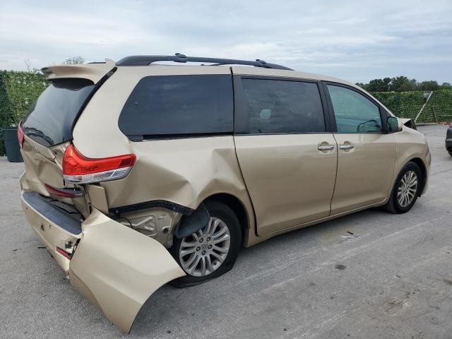 Photo 3 from auction – 2012 TOYOTA SIENNA XLE with VIN 5TDYK3DC1CS244499
