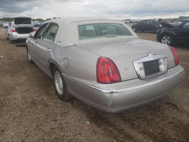 Photo 2 from auction – 2001 LINCOLN TOWN CAR E with VIN 1LNHM81W31Y732047