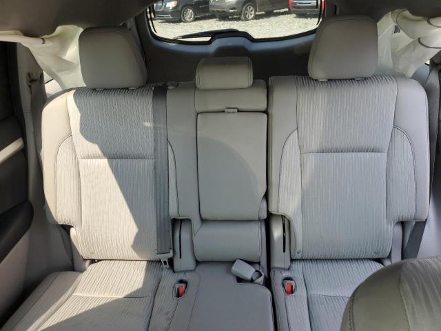 Photo 10 from auction – 2014 TOYOTA HIGHLANDER with VIN 5TDZKRFHXES026161
