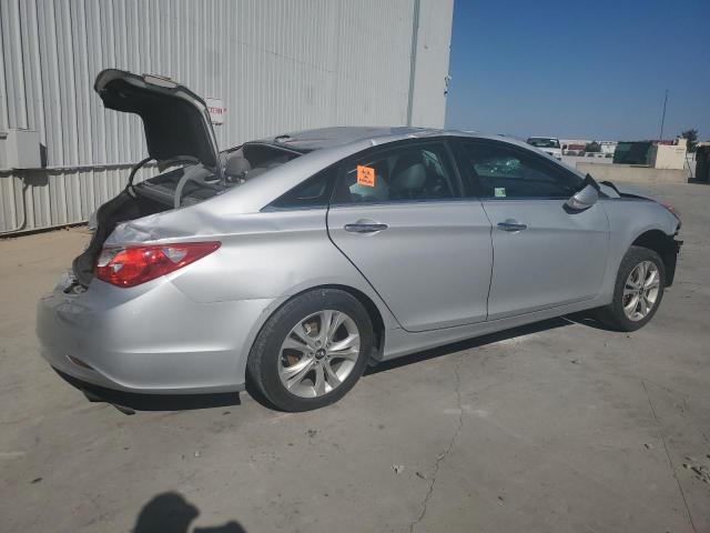 Photo 3 from auction – 2011 HYUNDAI SONATA SE/ with VIN 5NPEC4AC3BH001632