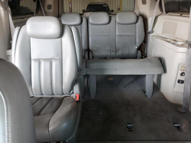 Photo 10 from auction – 2010 CHRYSLER TOWN & COU with VIN 2A4RR5D11AR315484