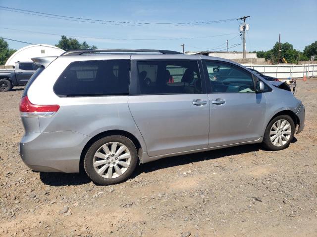 Photo 3 from auction – 2011 TOYOTA SIENNA XLE with VIN 5TDDK3DC0BS002297