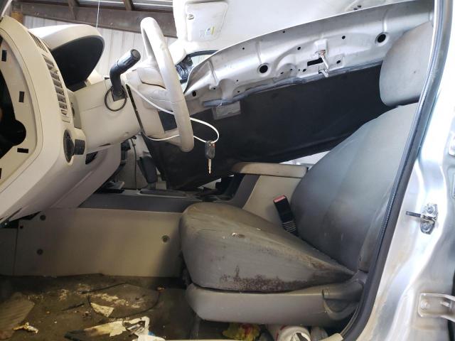 Photo 7 from auction – 2011 FORD ESCAPE XLS with VIN 1FMCU0C74BKA20183