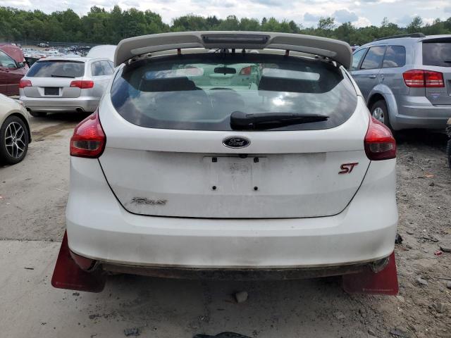 Photo 6 from auction – 2017 FORD FOCUS ST with VIN 1FADP3L95HL320374