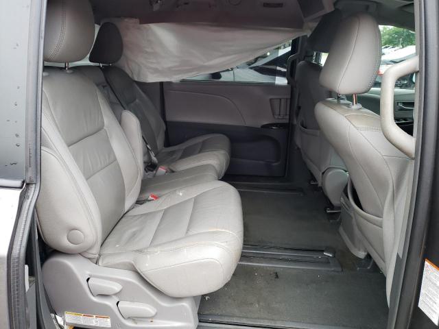 Photo 10 from auction – 2017 TOYOTA SIENNA XLE with VIN 5TDYZ3DC6HS854594