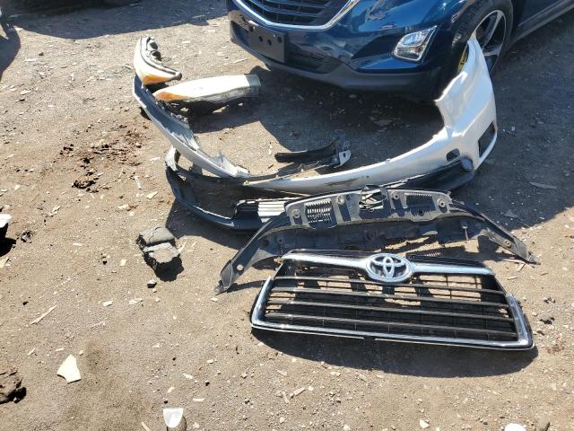 Photo 13 from auction – 2015 TOYOTA HIGHLANDER with VIN 5TDDKRFH9FS187029