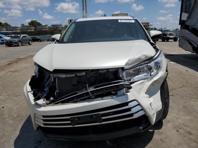 Photo 5 from auction – 2019 TOYOTA HIGHLANDER with VIN 5TDJZRFHXKS571541