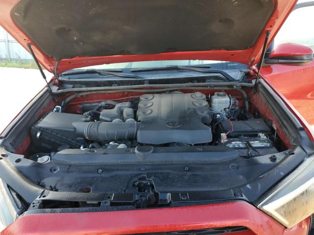 Photo 12 from auction – 2018 TOYOTA 4RUNNER SR with VIN JTEBU5JR9J5490106