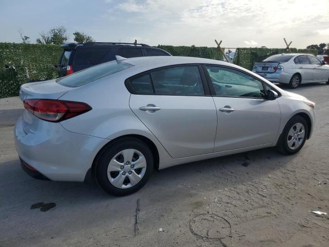 Photo 3 from auction – 2017 KIA FORTE LX with VIN 3KPFK4A75HE034252