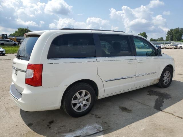 Photo 3 from auction – 2013 CHRYSLER TOWN & COU with VIN 2C4RC1BG7DR577005