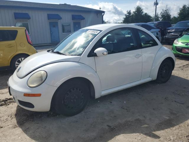 VOLKSWAGEN NEW BEETLE 2010 with VIN 3VWPG3AG0AM008828 - Photo from auction