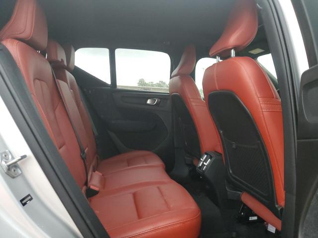 Photo 10 from auction – 2019 VOLVO XC40 T5 MO with VIN YV4162UK5K2074089