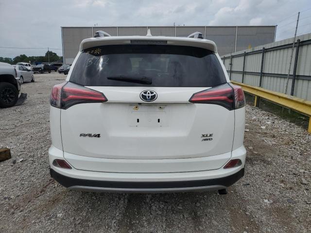 Photo 6 from auction – 2017 TOYOTA RAV4 XLE with VIN JTMRFREVXHD199934