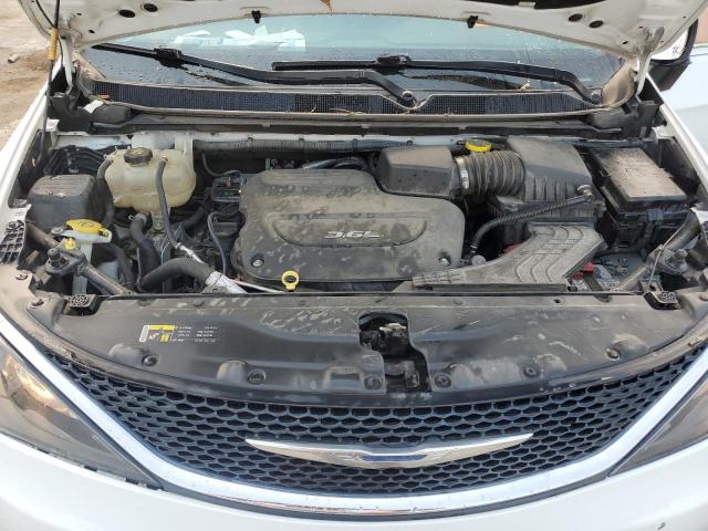 Photo 12 from auction – 2017 CHRYSLER PACIFICA L with VIN 2C4RC1CG7HR512269