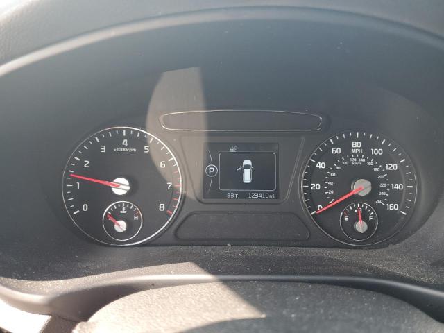 Photo 9 from auction – 2016 KIA SORENTO LX with VIN 5XYPG4A55GG036816