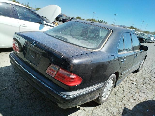 صورة رقم 3 من المزاد - 2001 MERCEDES-BENZ E 320 مع VIN WDBJF65J01B212523