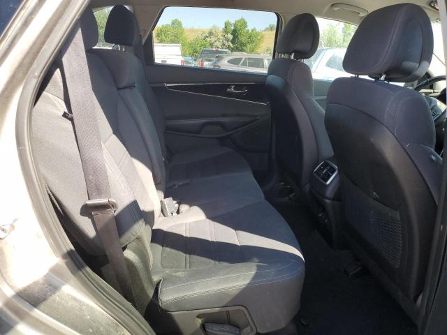 Photo 11 from auction – 2016 KIA SORENTO LX with VIN 5XYPG4A37GG076765