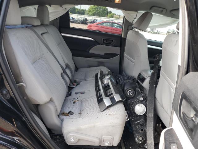 Photo 11 from auction – 2018 TOYOTA HIGHLANDER with VIN 5TDBZRFH1JS888806