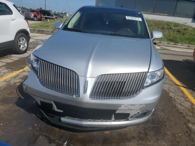 Photo 5 from auction – 2014 LINCOLN MKT with VIN 2LMHJ5AT4EBL54468