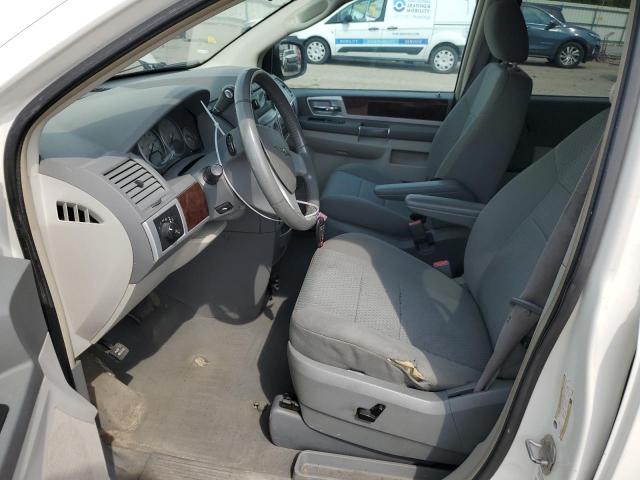 Photo 7 from auction – 2011 CHRYSLER TOWN & COU with VIN 2A4RR5D14AR108409