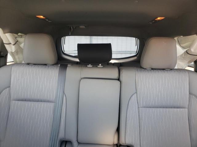Photo 10 from auction – 2018 TOYOTA HIGHLANDER with VIN 5TDBZRFH1JS914403
