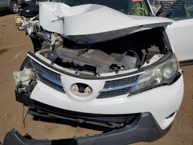 Photo 11 from auction – 2015 TOYOTA RAV4 LE with VIN 2T3ZFREV4FW137736
