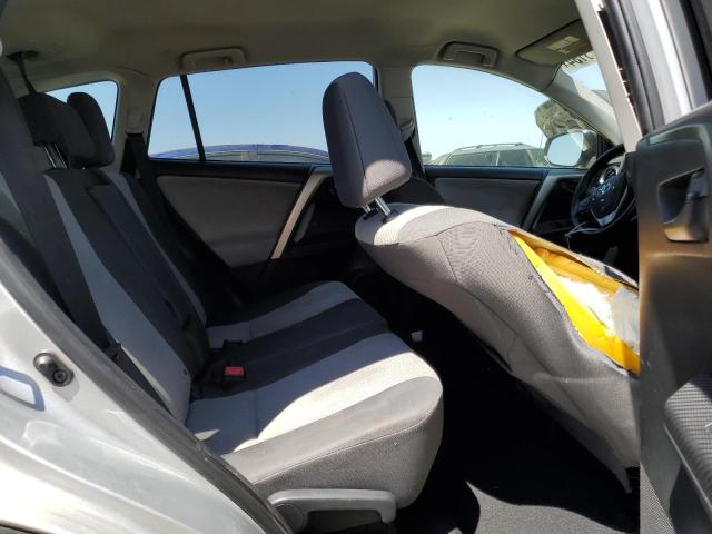 Photo 11 from auction – 2015 TOYOTA RAV4 LE with VIN JTMZFREV7FJ055773
