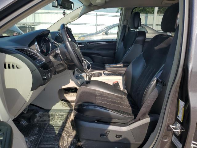 Photo 7 from auction – 2016 CHRYSLER TOWN & COU with VIN 2C4RC1JG3GR104403