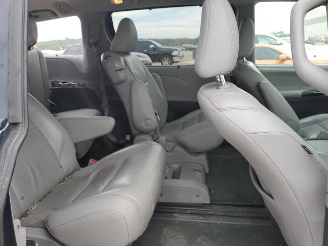 Photo 11 from auction – 2017 TOYOTA SIENNA XLE with VIN 5TDYZ3DC0HS850900
