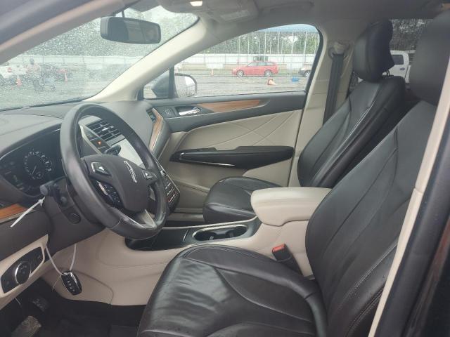 Photo 7 from auction – 2019 LINCOLN MKC SELECT with VIN 5LMCJ2D90KUL09552