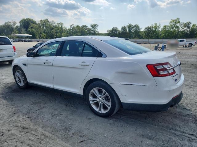 Photo 2 from auction – 2015 FORD TAURUS SEL with VIN 1FAHP2E83FG166656