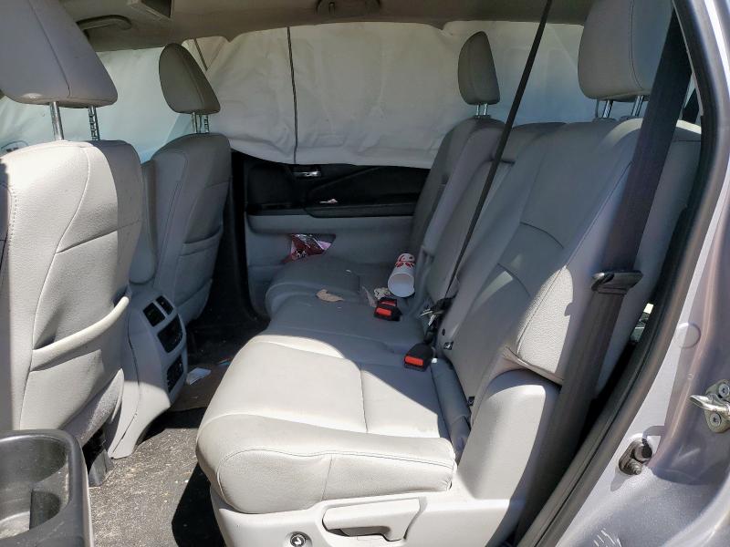 Photo 11 from auction – 2018 HONDA PILOT TOUR with VIN 5FNYF5H94JB020448