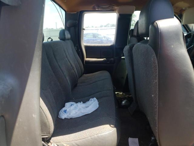 Photo 10 from auction – 2004 CHEVROLET SILVERADO with VIN 1GCEC19X54Z285282