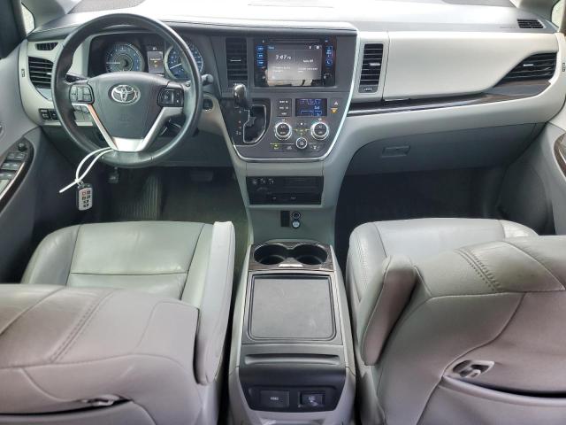 Photo 8 from auction – 2017 TOYOTA SIENNA XLE with VIN 5TDYZ3DC9HS820214