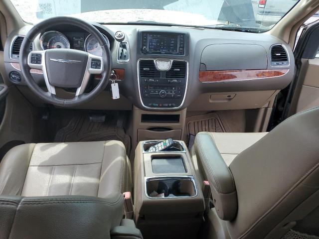 Photo 8 from auction – 2015 CHRYSLER TOWN & COU with VIN 2C4RC1BG2FR577724