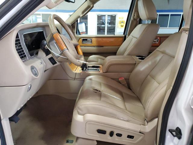 Photo 7 from auction – 2010 LINCOLN NAVIGATOR with VIN 5LMJJ2J50AEJ00250