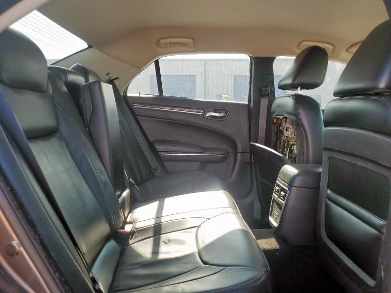 Photo 10 from auction – 2015 CHRYSLER 300 LIMITE with VIN 2C3CCAAGXFH930650
