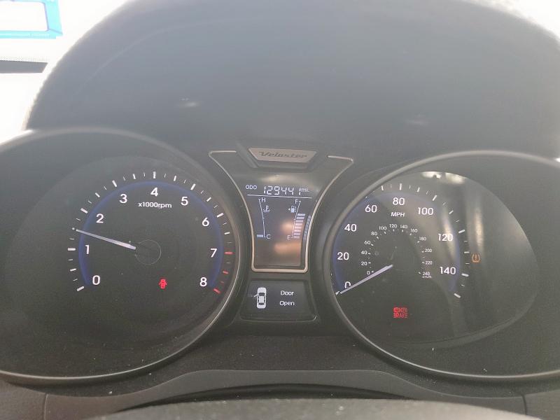 Photo 9 from auction – 2015 HYUNDAI VELOSTER T with VIN KMHTC6AEXFU220311